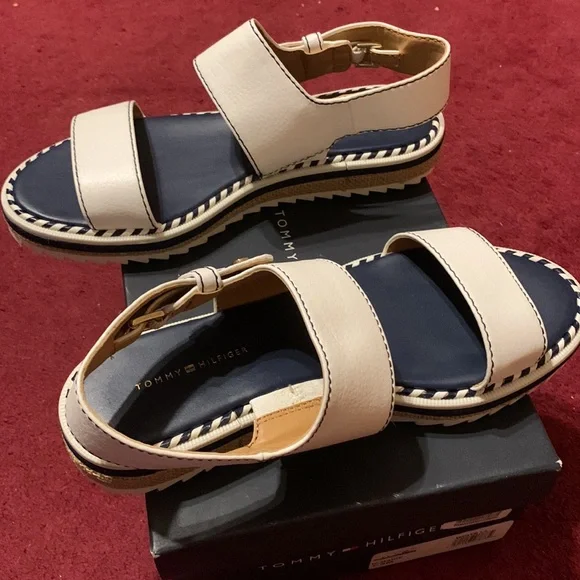 Tommy Hilfiger New White Women Sandal - Picture 5 of 12